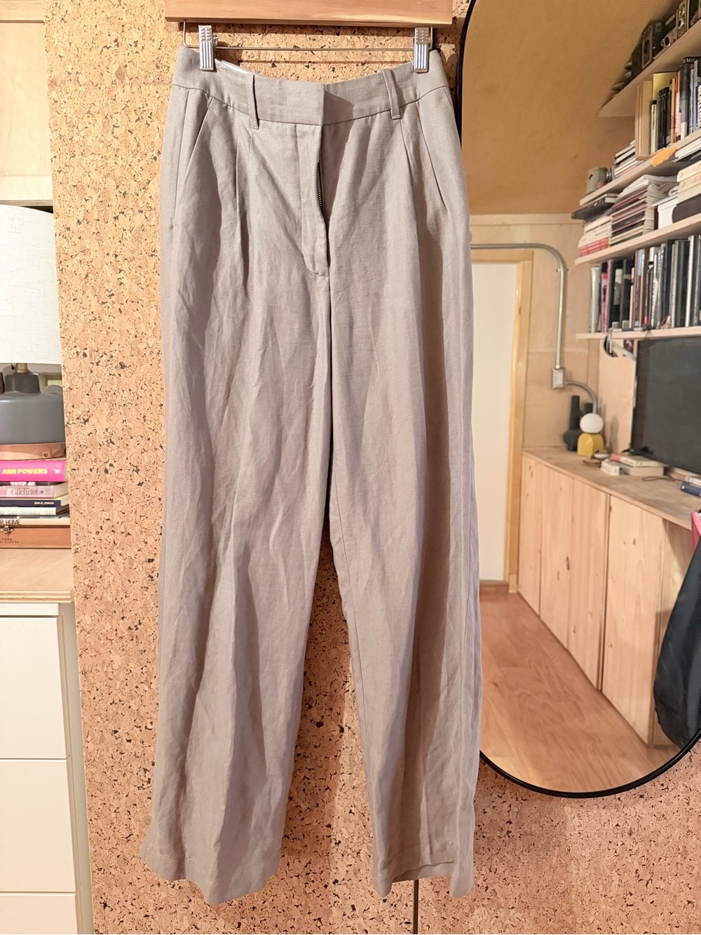 Aritzia High-Rise “Effortless” Linen Trousers - Tan - Picture 2 of 6